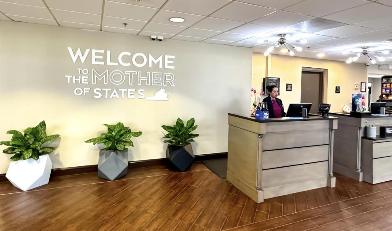 Hampton Inn & Suites Alexandria Old Town Area South Екстериор снимка